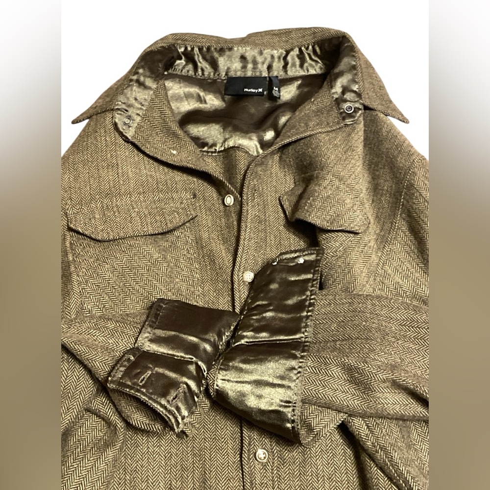 Hurley Army Green Casual Button Down Shirt - Picture 6 of 6